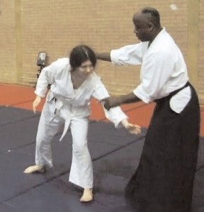 Eddie McCalla (right) and Anna Jigoulina at the new beginner's course at Cocks Moors Woods Dojo in Birmingham, England. (From Musubi)
